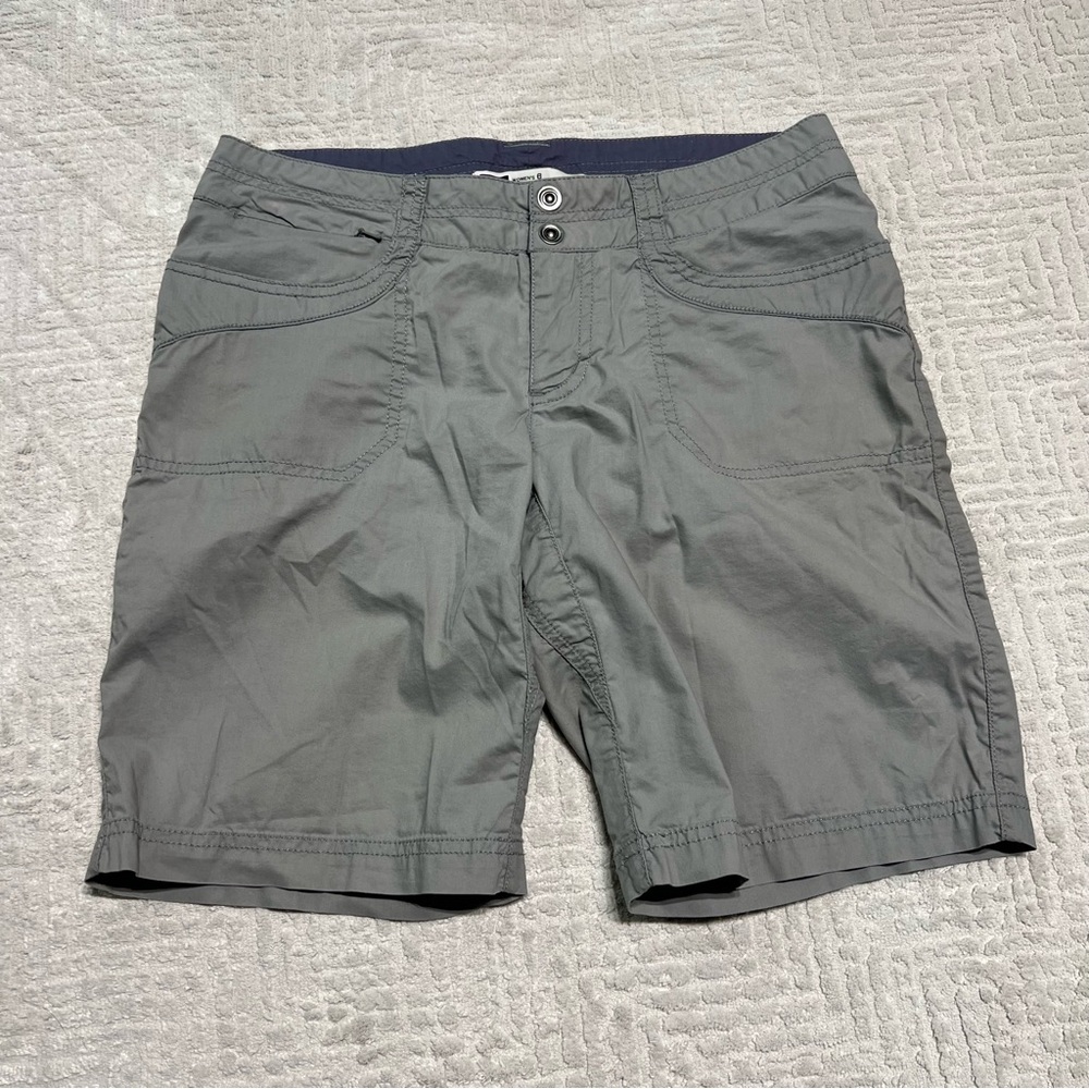 REI Gray Cargo Shorts Hiking Women’s Size 6